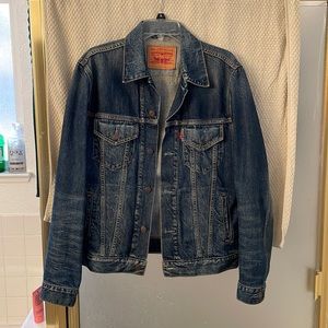 Levi’s Denim Jacket - Medium